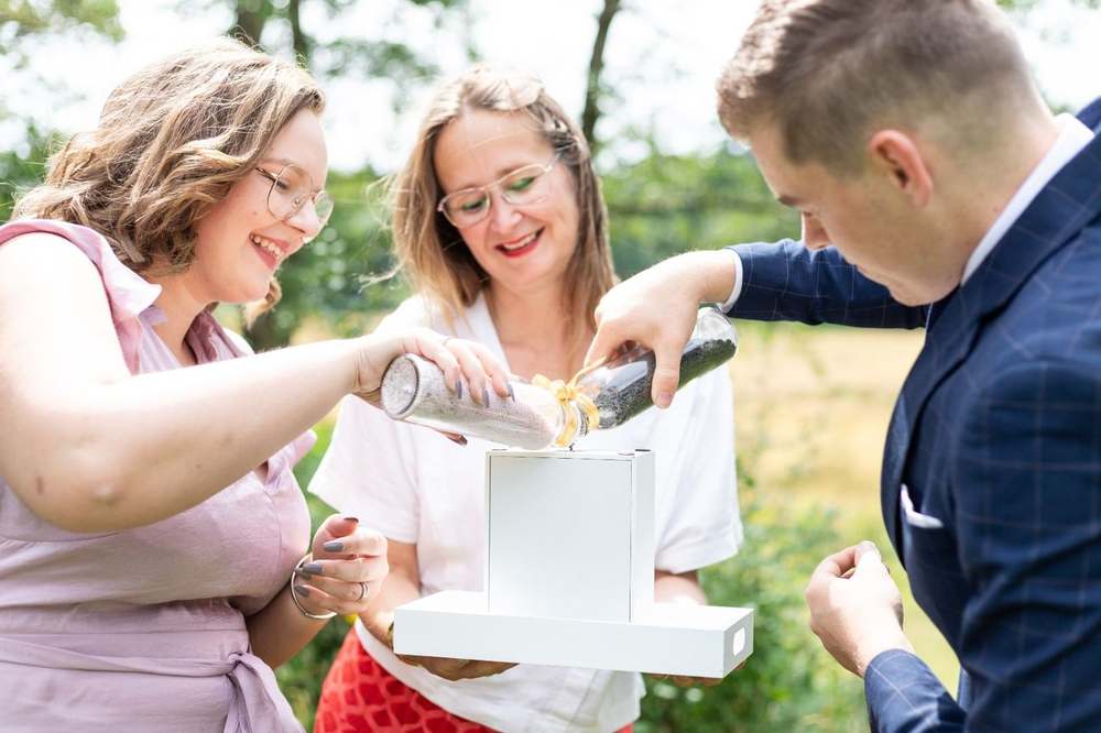 Ceremonie in Nederland in het veld